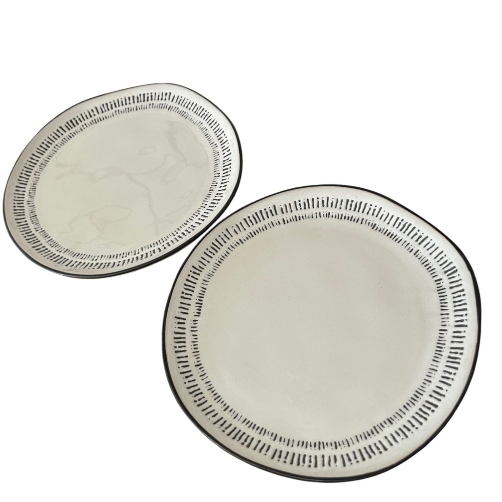Neutral Ceramic Dinner Plates with Black Rim - Set of 2